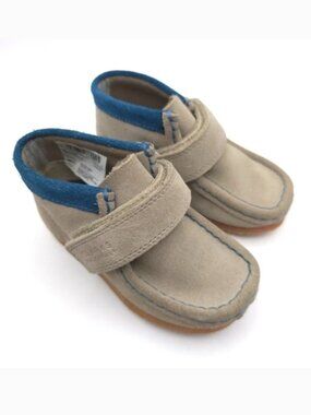 NWT CLARKS Wallabee Bootie Kid Sand Comb Suede LEATHER Boots